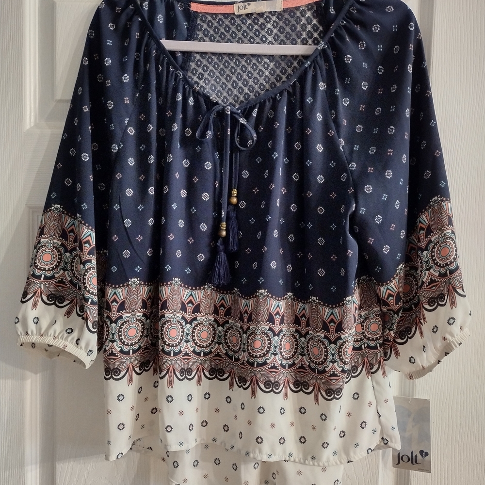 3/$20 Jolt Women's Navy and Cream Boho Top